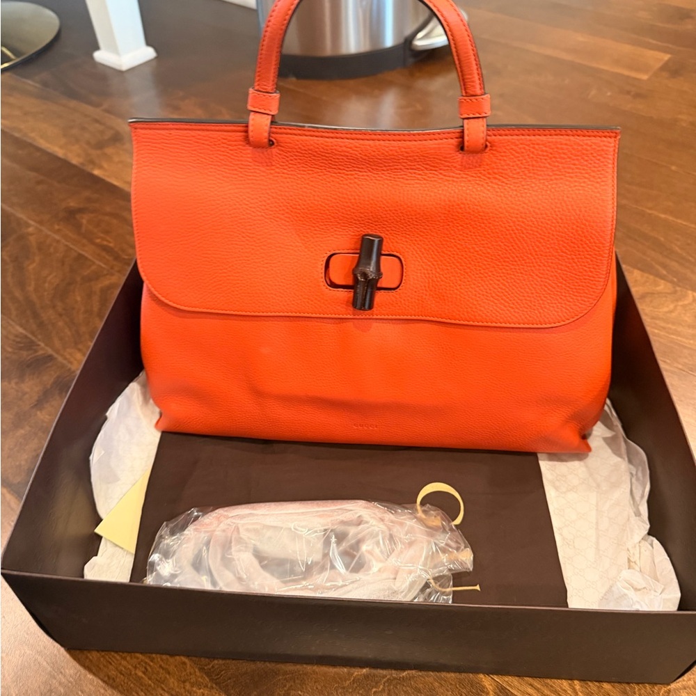 Gucci Vibrant Orange Satchel - Picture 2 of 8
